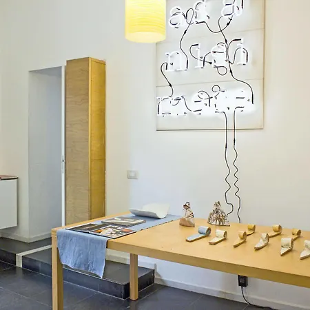 Aleph Design Apartment *